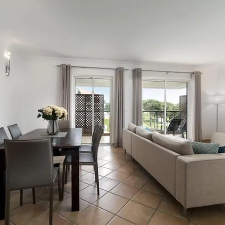 Lovely 2 Bedroom In Vila Sol Golf Apartment *