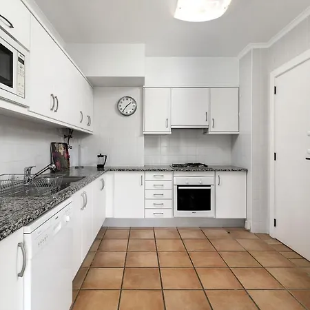 Lovely 2 Bedroom In Vila Sol Golf Apartment *
